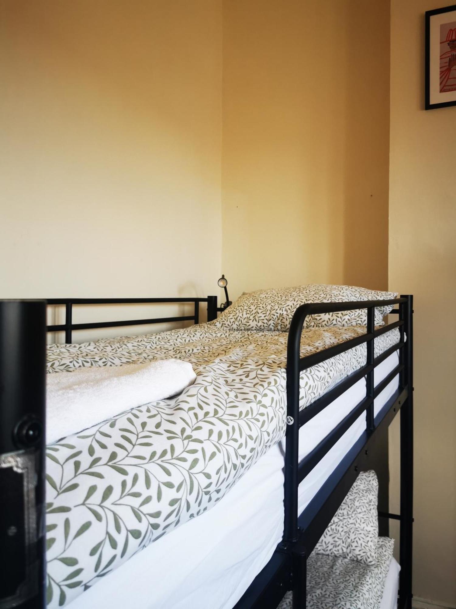Botanic Avenue Hostel Less Than A Mile From The City Centre Belfast Exteriör bild
