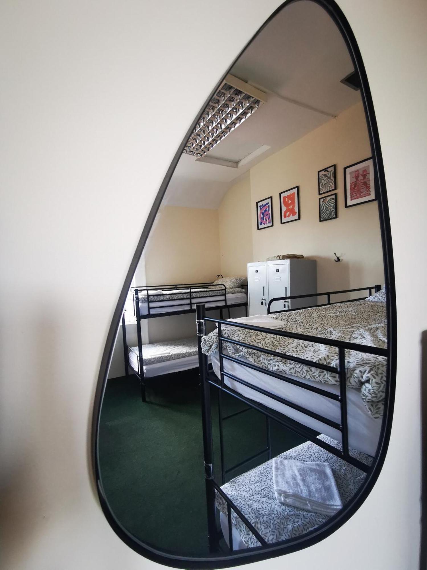 Botanic Avenue Hostel Less Than A Mile From The City Centre Belfast Exteriör bild