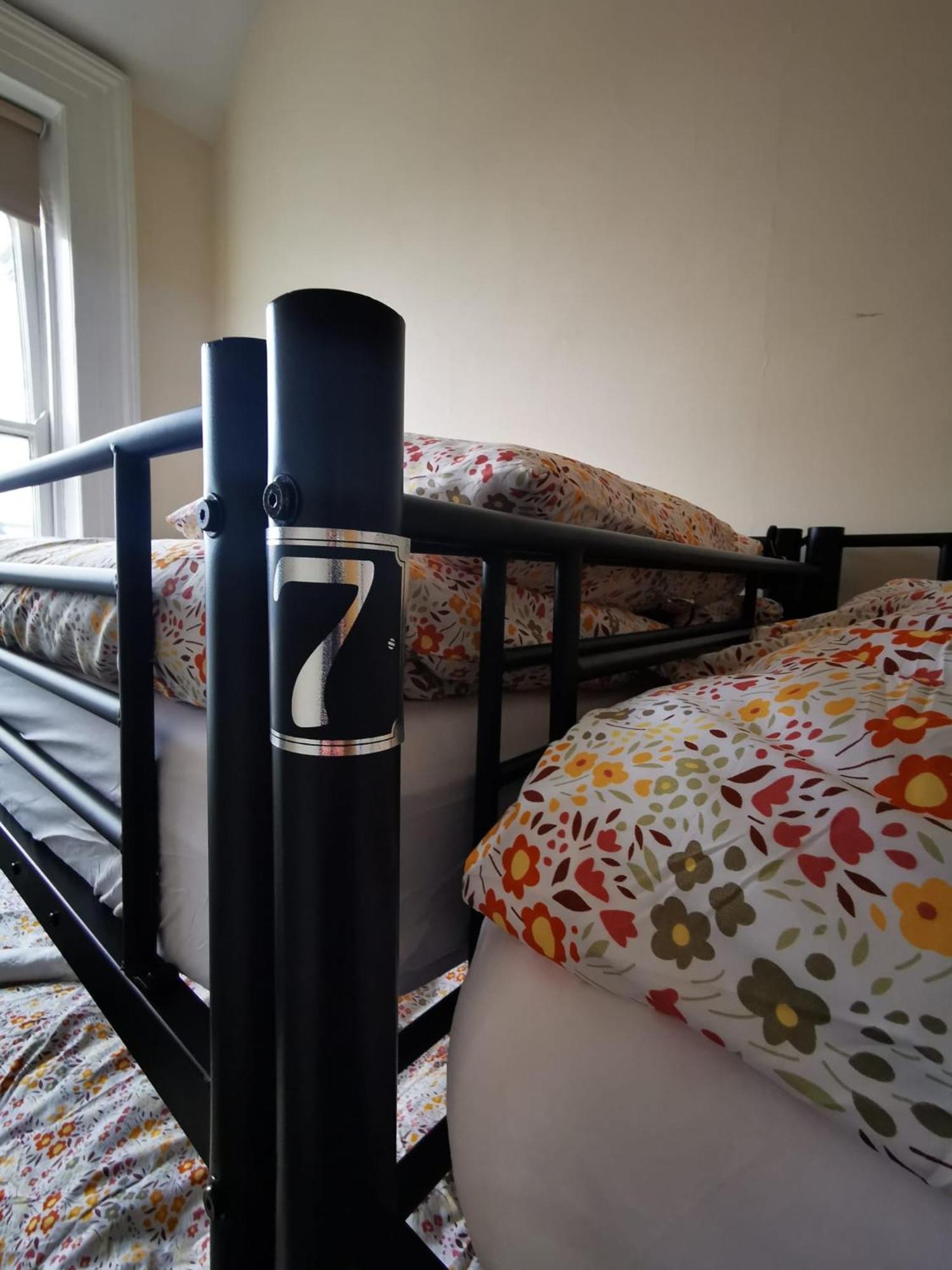Botanic Avenue Hostel Less Than A Mile From The City Centre Belfast Exteriör bild